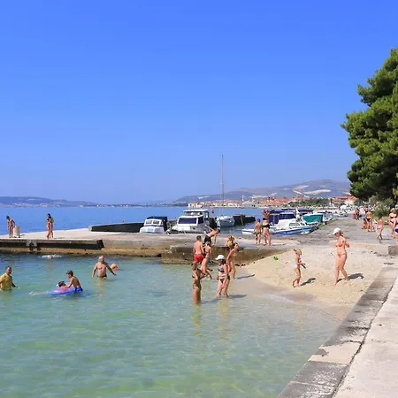 Family Friendly With A Swimming Pool Kastel Luksic, - 15773 Daire *