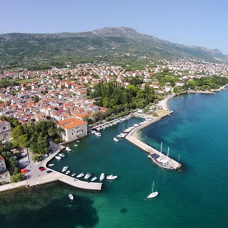 Daire Family Friendly With A Swimming Pool Kastel Luksic, - 15773