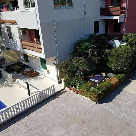 Family Friendly With A Swimming Pool Kastel Luksic, - 15773 *