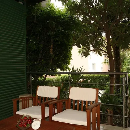 Daire Family Friendly With A Swimming Pool Kastel Luksic, - 15773